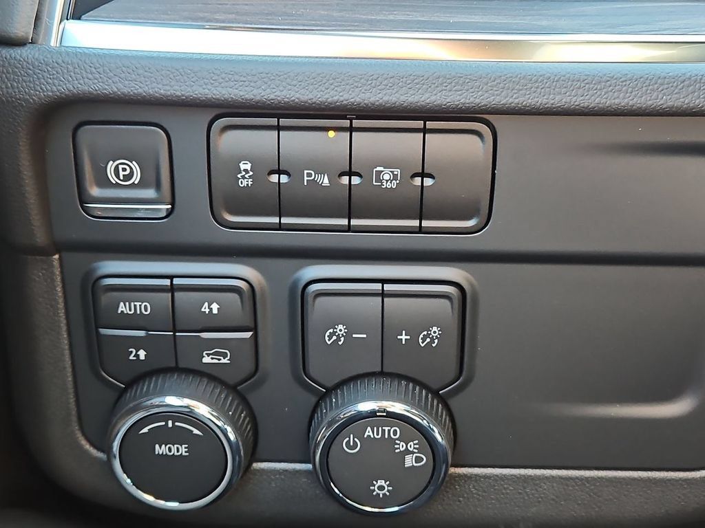 New 2025 Chevrolet Tahoe 4WD image 10