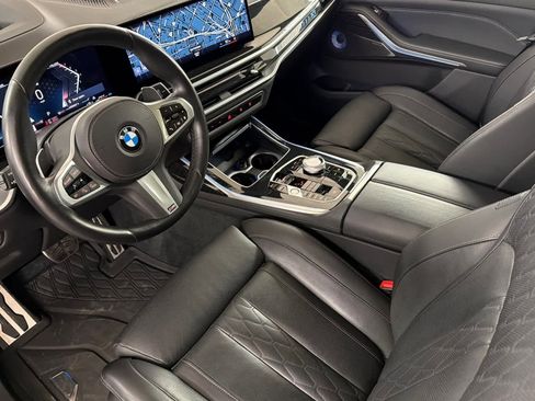 Used 2023 BMW X7 xDrive40i w/ Executive Package image 11