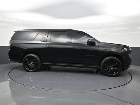 Used 2024 Chevrolet Suburban Premier w/ Premium Package RWD image 6