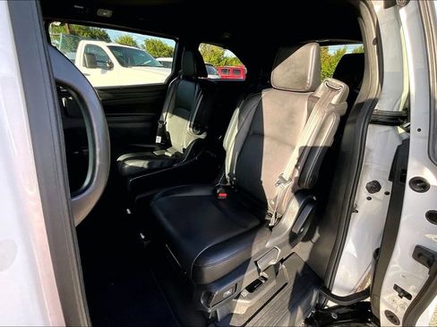 Used 2025 Honda Odyssey Sport-L image 26