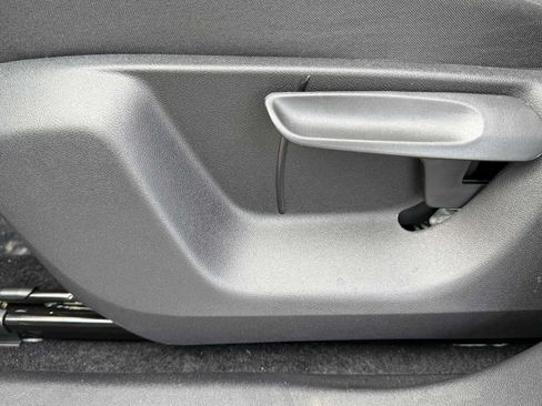 New 2026 Volkswagen Tiguan S FWD image 7