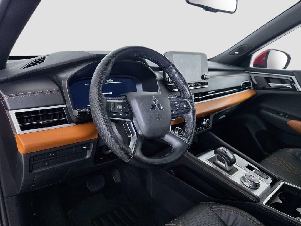 Used 2023 Mitsubishi Outlander SEL AWD/4WD image 10