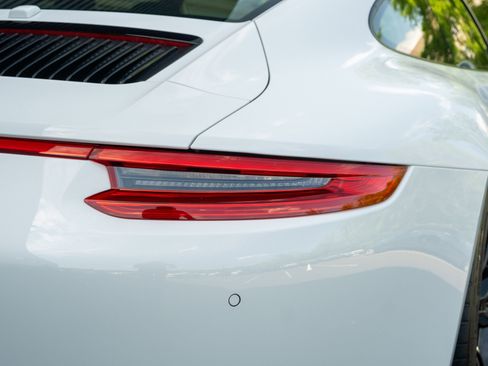 Used 2019 Porsche 911 Carrera 4S AWD/4WD image 20
