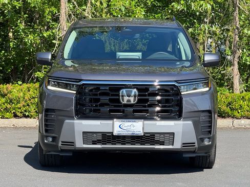 Certified 2026 Honda Pilot Touring image 34