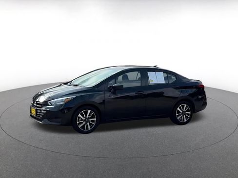Used 2025 Nissan Versa SV FWD image 8