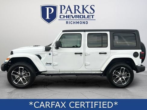 Used 2024 Jeep Wrangler Unlimited w/ Convenience Group AWD/4WD image 5