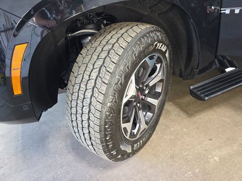New 2026 GMC Yukon AT4 Ultimate AWD/4WD image 30