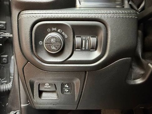 Used 2019 RAM 1500 Limited RWD image 20