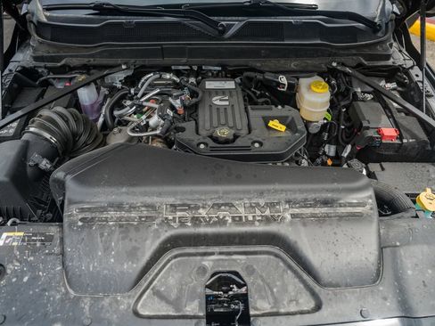New 2026 RAM 2500 Laramie AWD/4WD image 24