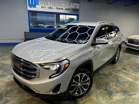 Used 2019 GMC Terrain SLT image 1