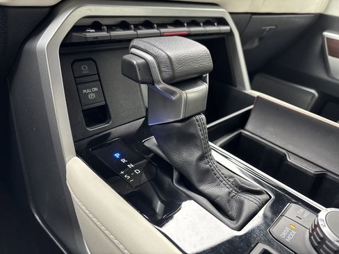 Used 2024 Toyota Sequoia Capstone AWD/4WD image 25