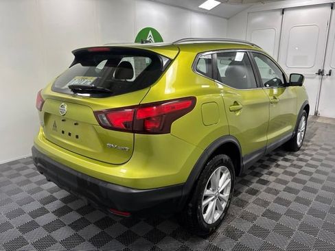 Used 2017 Nissan Rogue Sport SV w/ SV Premium Package AWD/4WD image 6