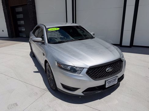 Used 2018 Ford Taurus SEL AWD/4WD image 2