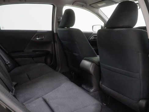 Used 2015 Honda Accord LX image 32