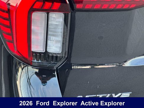 New 2026 Ford Explorer Active w/ Active Comfort Package RWD image 21