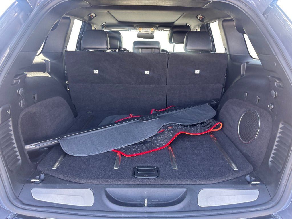 Used 2014 Jeep Grand Cherokee Overland w/ Advanced Technology Group RWD image 19