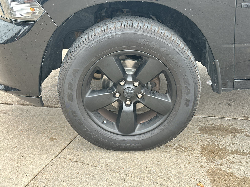 Used 2020 RAM 1500 Express w/ Wheel & Sound Group AWD/4WD image 8