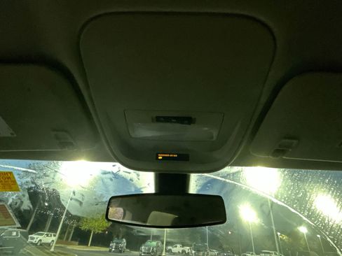 Used 2022 GMC Canyon Elevation Standard w/ Convenience Package image 28