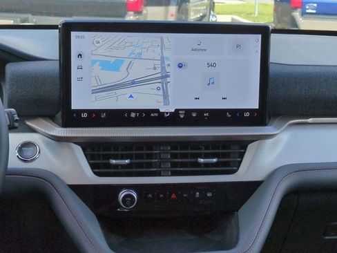 New 2026 Ford Explorer Active w/ Active Comfort Package RWD image 18