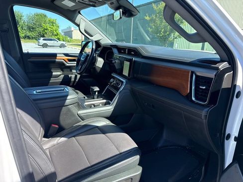 Used 2022 GMC Sierra 1500 Denali AWD/4WD image 14