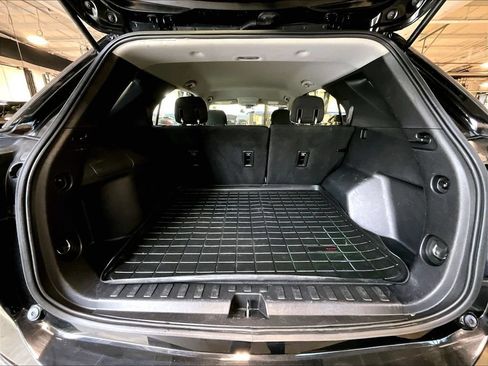 Used 2018 Chevrolet Equinox LS AWD/4WD image 17