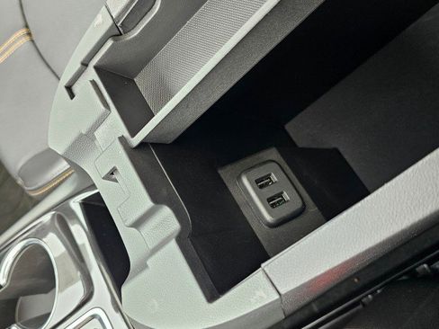 Used 2022 Chevrolet Equinox Premier image 42