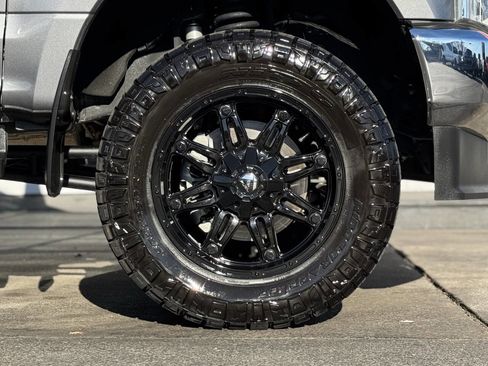 Used 2022 Ford F250 Lariat w/ Lariat Ultimate Package image 9