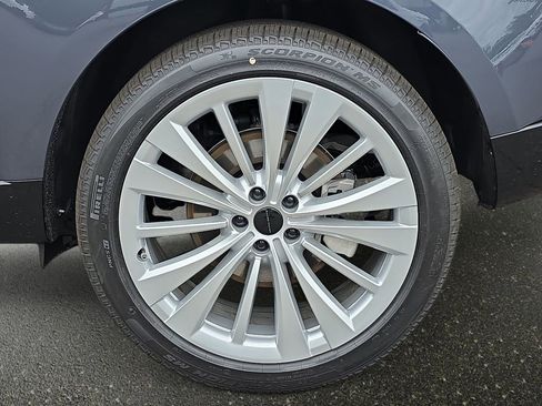 New 2026 Land Rover Range Rover Long Wheelbase SE AWD/4WD image 35