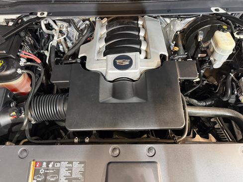Used 2017 Cadillac Escalade Platinum AWD/4WD image 54