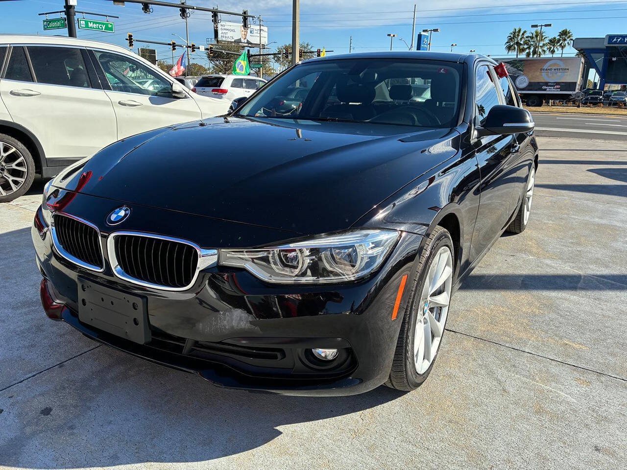 Used 2018 BMW 320i Sedan RWD image 13