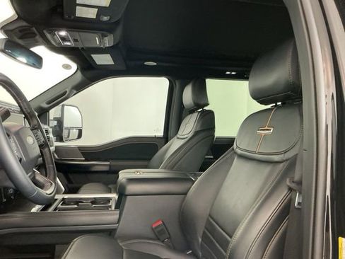 Used 2024 Ford F350 Platinum w/ Tremor Off-Road Package image 19