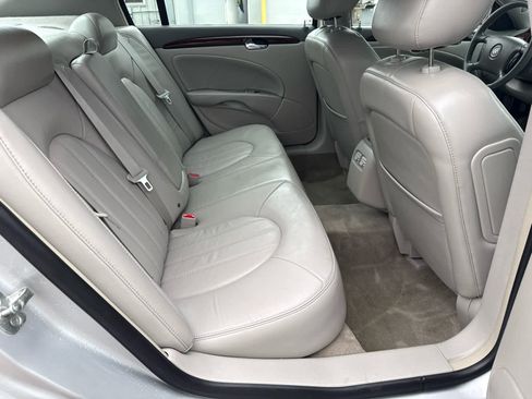 Used 2011 Buick Lucerne CXL w/ Driver Confidence Package image 14