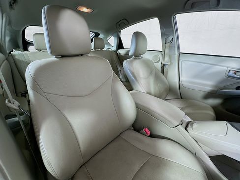 Used 2010 Toyota Prius Two FWD image 27