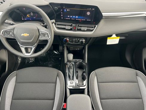 New 2026 Chevrolet TrailBlazer LT w/ LT Cold Weather Package FWD image 10