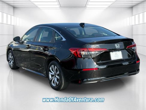 Used 2024 Honda Civic LX image 4