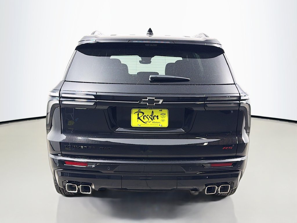 New 2026 Chevrolet Traverse RS w/ LPO, Floor Liner Package AWD/4WD image 7