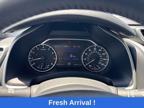 Used 2023 Nissan Murano SV w/ SV Midnight Edition Package FWD image 2