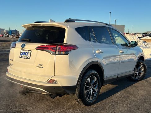 Used 2016 Toyota RAV4 XLE image 4