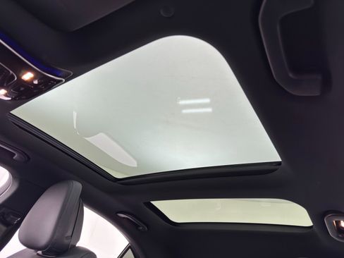 Used 2025 Mercedes-Benz C 300 Sedan w/ AMG Line w/ Night Package image 12