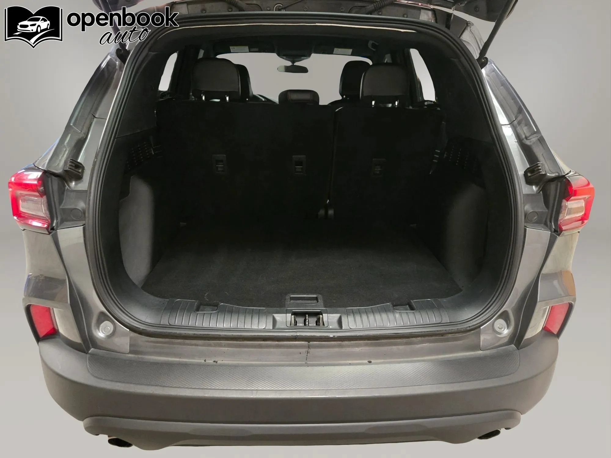 Used 2025 Ford Escape ST-Line FWD image 16