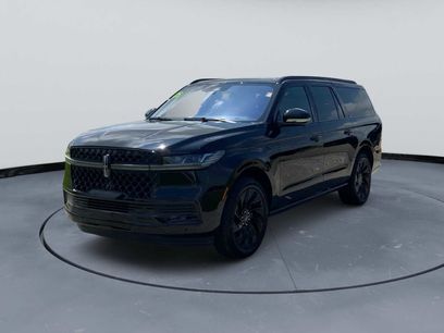 Used 2025 Lincoln Navigator L Reserve w/ Jet Appearance Package