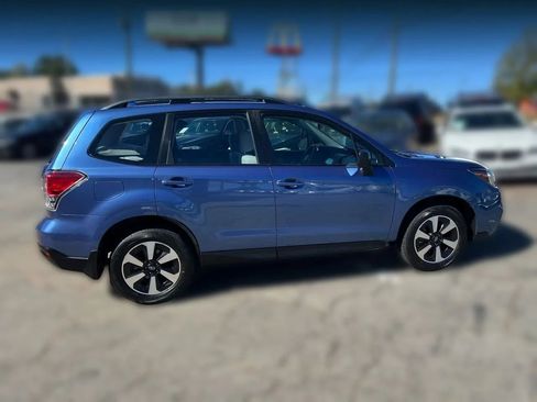 Used 2017 Subaru Forester 2.5i w/ Alloy Wheel Package image 13