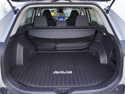 New 2025 Toyota RAV4 LE image 6