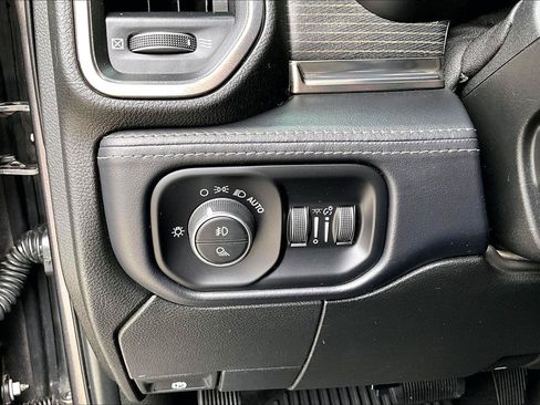 Used 2019 RAM 3500 Limited AWD/4WD image 38