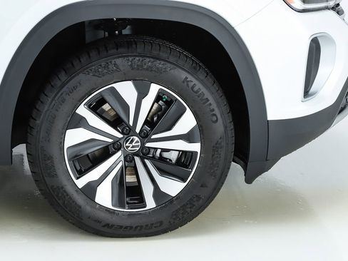 New 2026 Volkswagen Atlas SE image 51