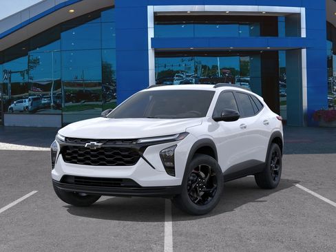New 2026 Chevrolet Trax LT w/ Driver Confidence Package FWD image 33