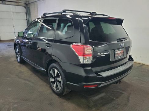 Used 2017 Subaru Forester 2.5i Premium w/ All-Weather Package AWD/4WD image 5