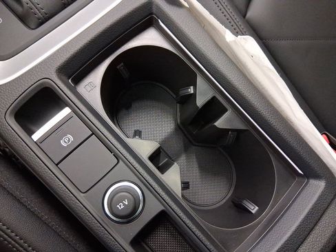 New 2025 Audi Q3 2.0T Premium image 24