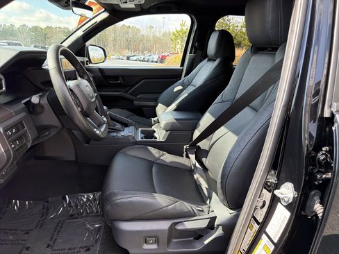 Used 2024 Toyota Tacoma SR5 image 9