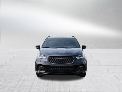 New 2026 Chrysler Pacifica Limited w/ S Appearance Package image 6